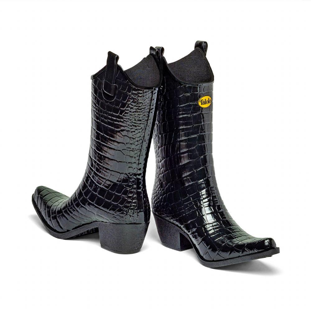 Super smart and classic, these Talolo Women's Urban crocodile textured black patent pointed cowboy welly boots have a 3cm heel and will compliment virtually any outfit. Lined for comfort.